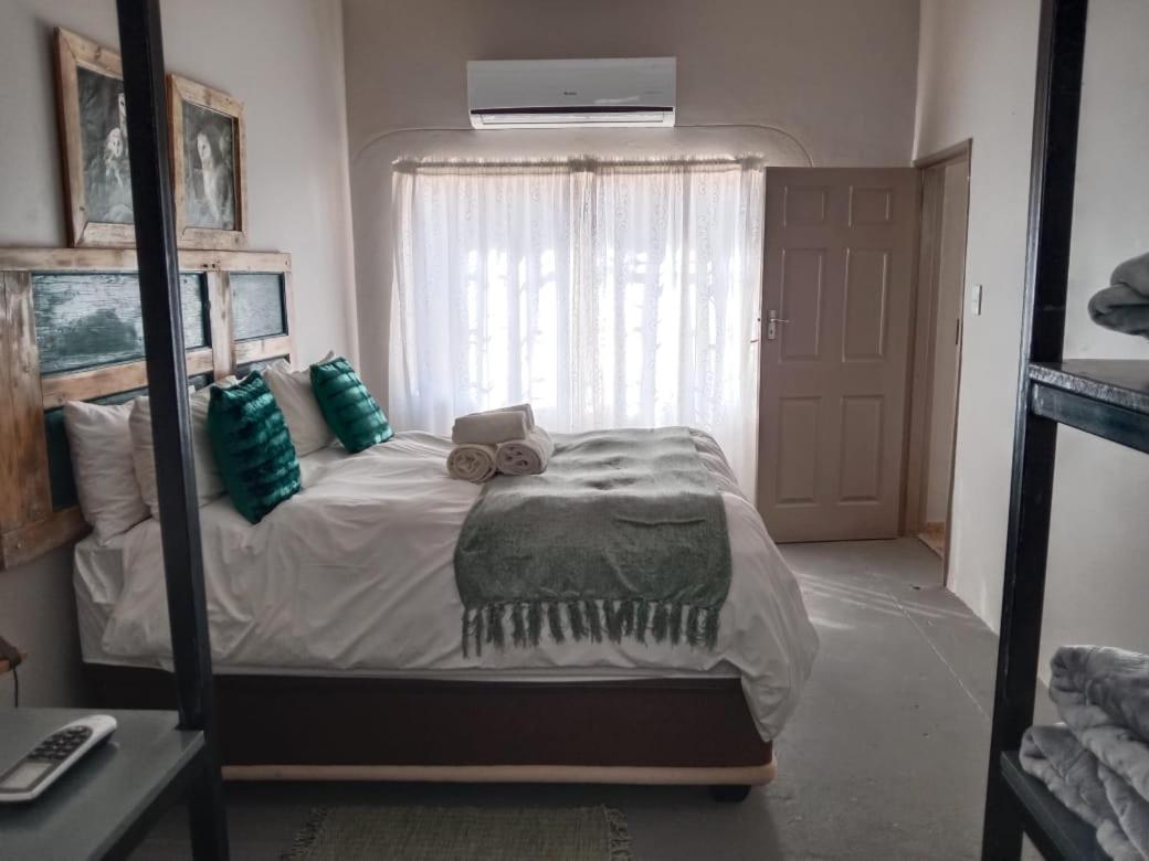 Gobabis Die Windpomp Guesthouse מראה חיצוני תמונה